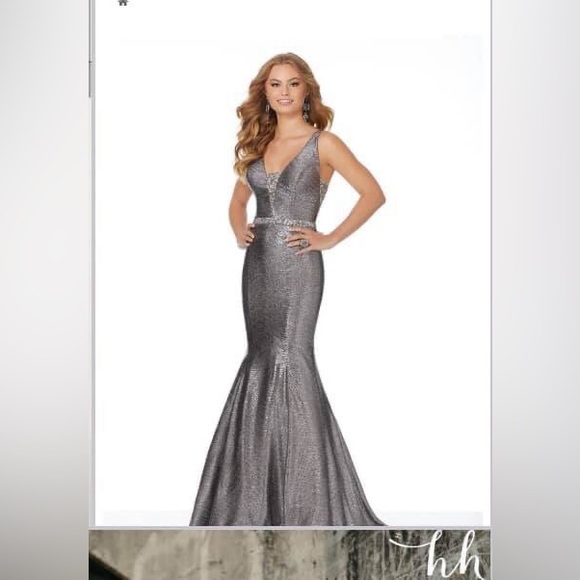 Mori Lee size 6 -Great condition worn once - Picture 1 of 4